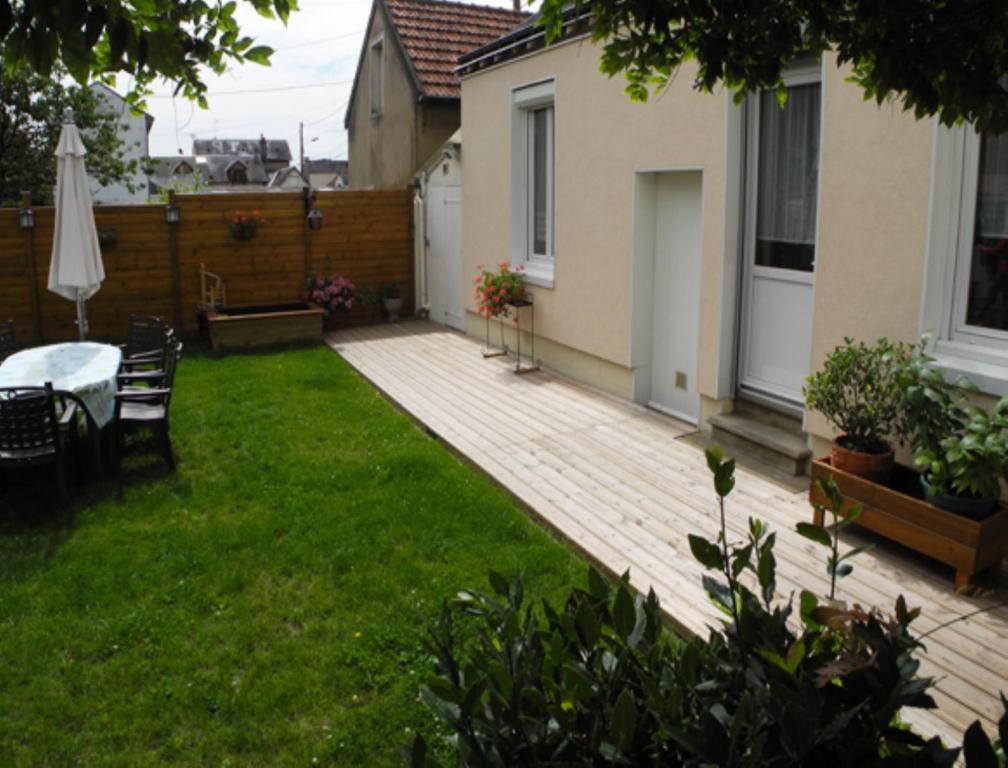 Les Vergnes Mancelles Le Mans Exterior foto