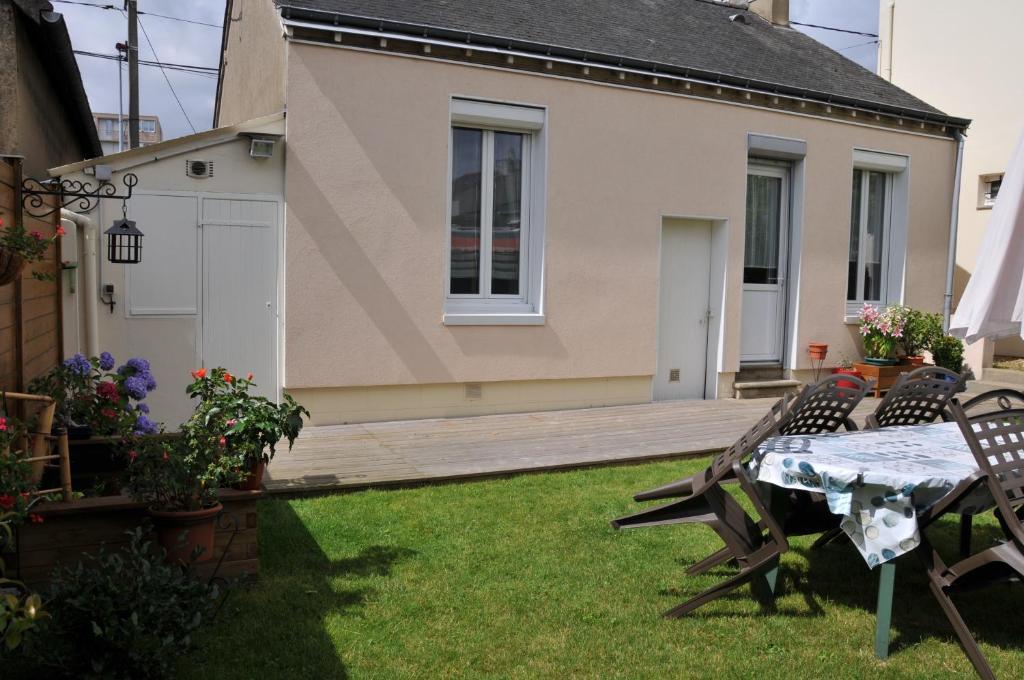 Les Vergnes Mancelles Le Mans Exterior foto